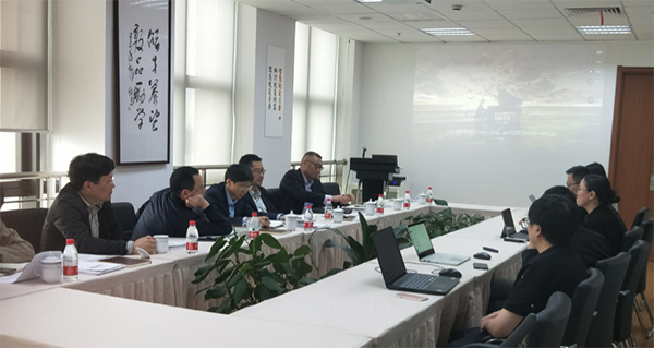 舟山市常务副市长许小月一行莅临舟山九游会老哥集团座谈交流